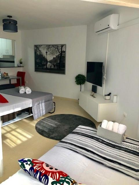 Studio In The Center Of Torremolinosアパートメント エクステリア 写真
